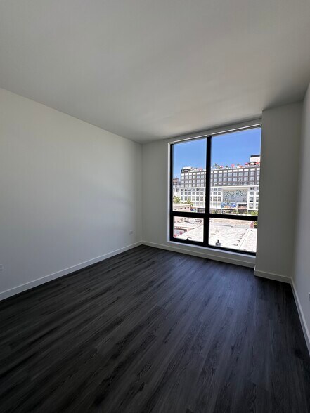 Building Photo - 244 NW 31st St