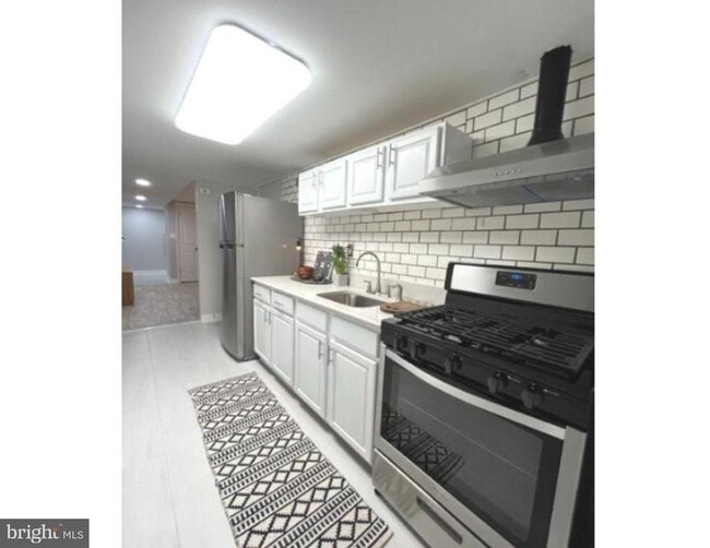 Building Photo - 3020 N Calvert St