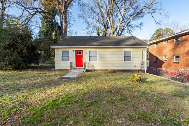 Building Photo - We Bringing Affordable Back - Intown Living - Voucher Approved!