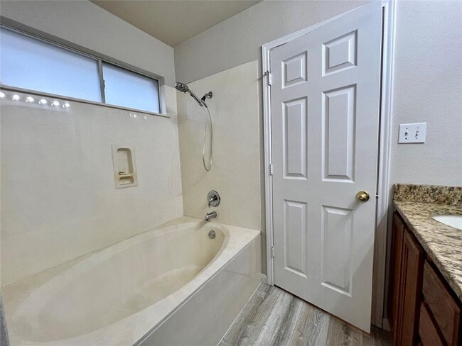 Building Photo - 14604 Swinley Forest Cove