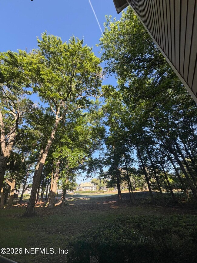 Building Photo - 13810 Sutton Park Dr N