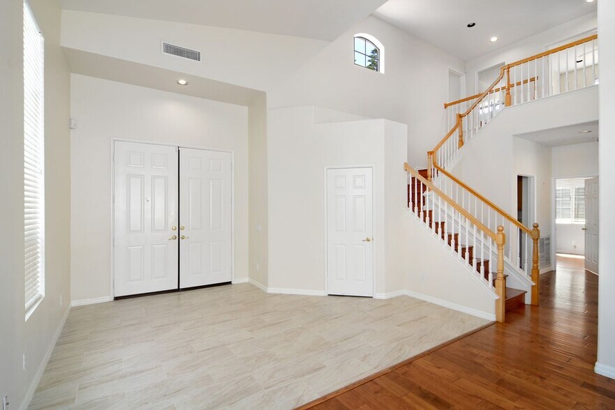 Building Photo - 4597 El Capitan Pl