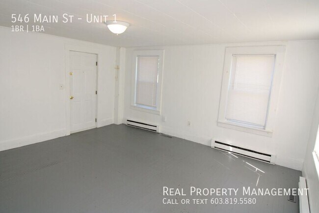 Building Photo - 546 Main St