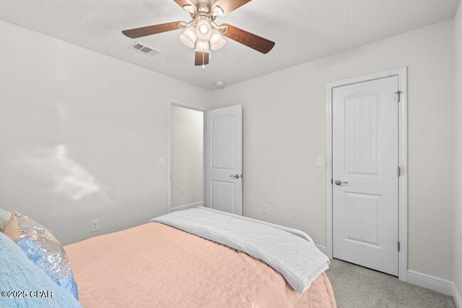 Building Photo - 104 Lake Merial Trail