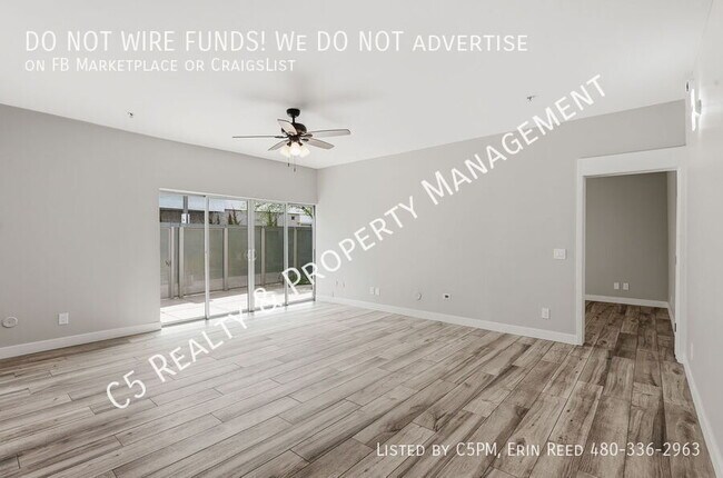 Building Photo - 1111 W University Dr