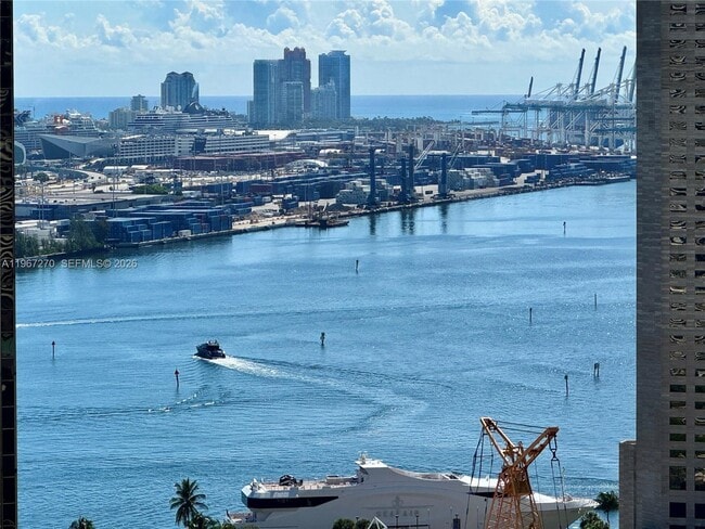 Building Photo - 151 SE 1st St