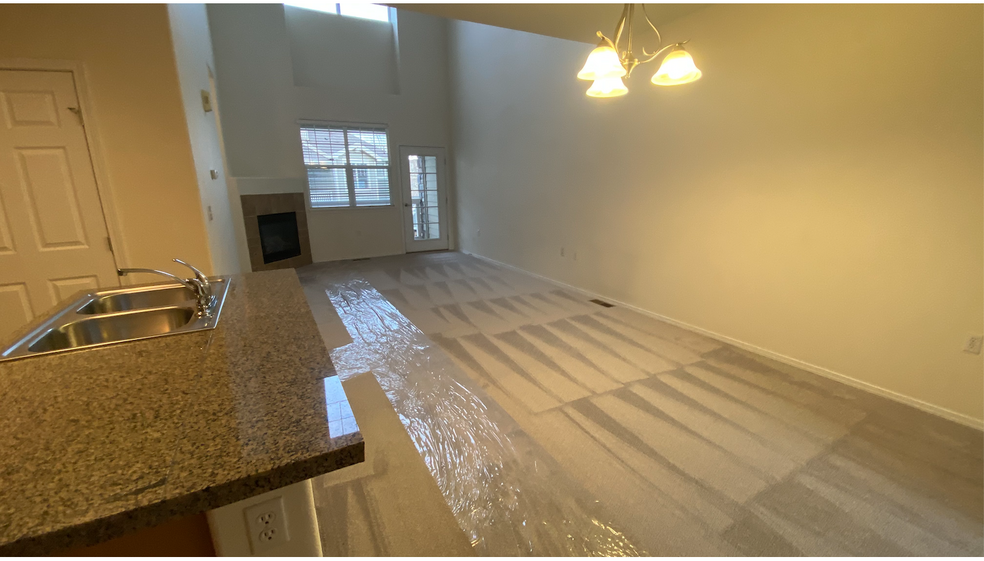 Dining/ Living Room - 8510 Canyon Rim Trail