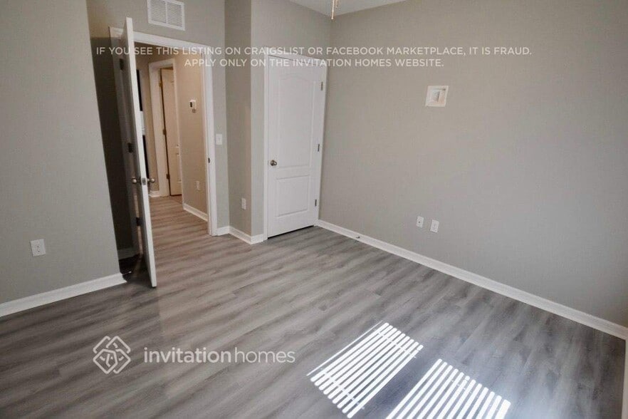 Building Photo - 15532 Rose Grove Dr