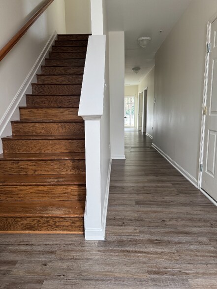 Building Photo - 12944 Yellow Jacket Rd