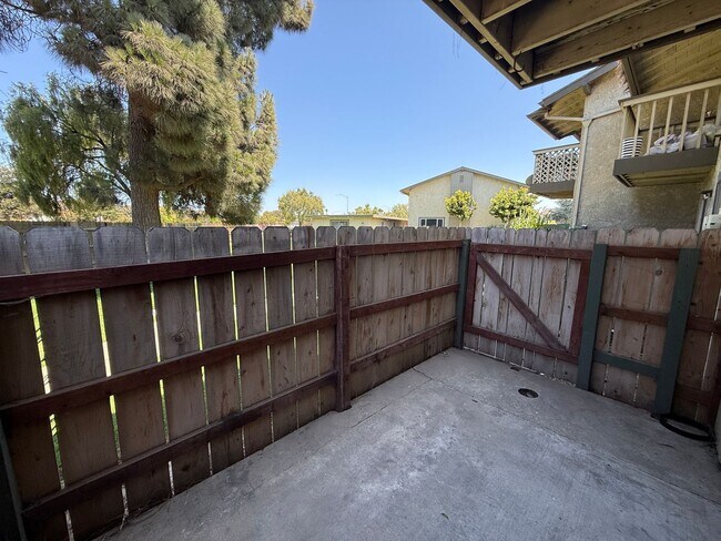 Building Photo - Large Two Story Condo with Two Car Detache...