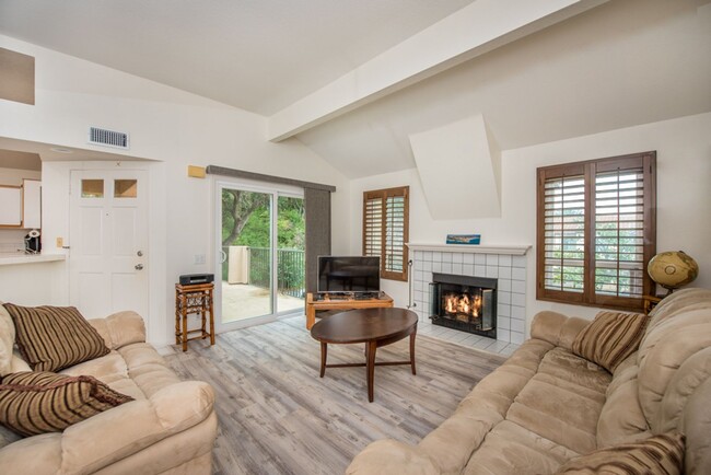 Building Photo - Corsica Villas: Upper 2 Bedroom 1 Bath Condo