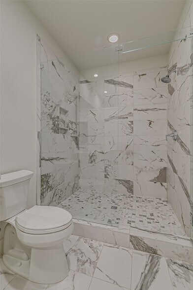 Building Photo - 2707 Kimsey Dr