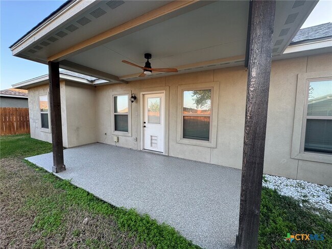 Building Photo - 168 Navarro Xing