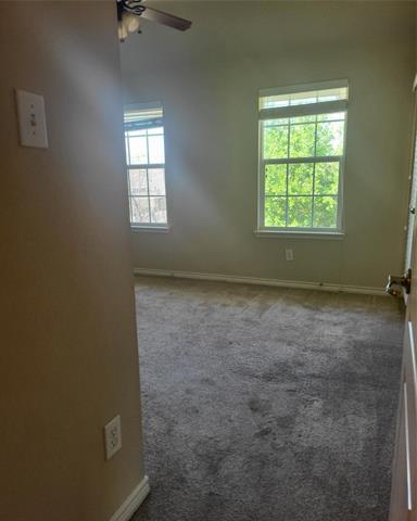 Building Photo - 1124 Hayden Ln
