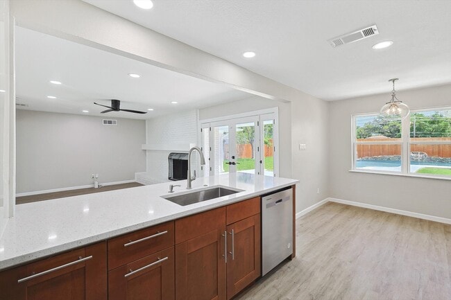 Building Photo - 3434 Jubilee Trl