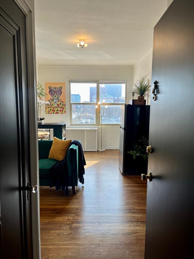 Devonshire Apartments 412 N Alabama St Indianapolis IN 46204