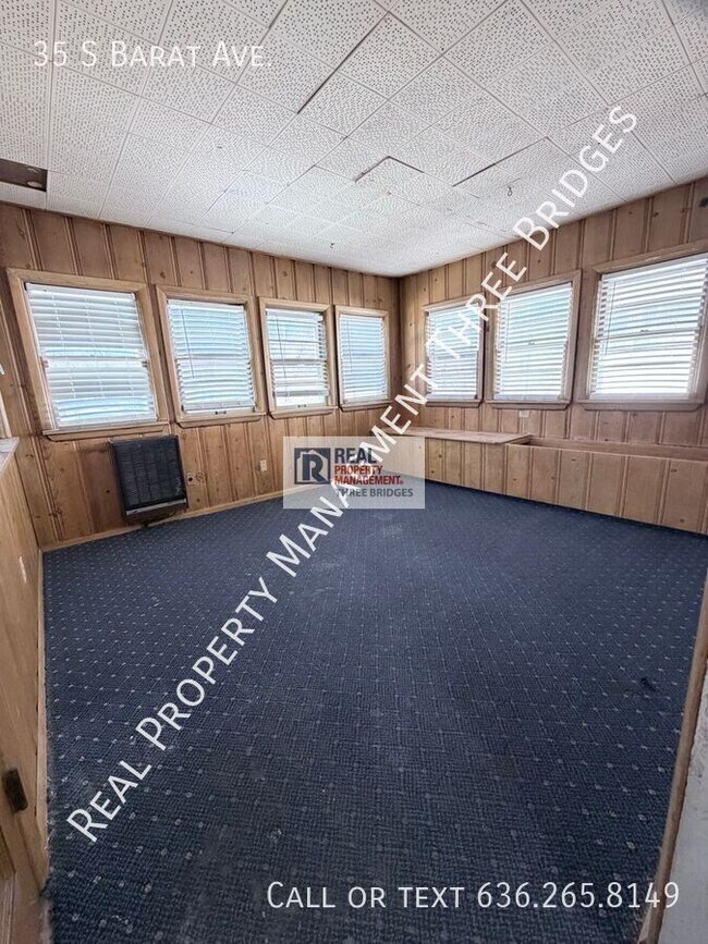 Building Photo - 35 S Barat Ave