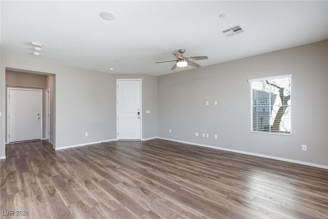 Building Photo - 544 Mossy Cup St