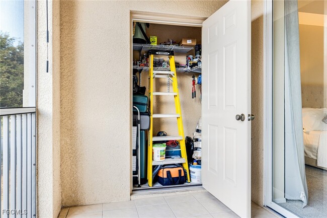 Building Photo - 9055 Colby Dr