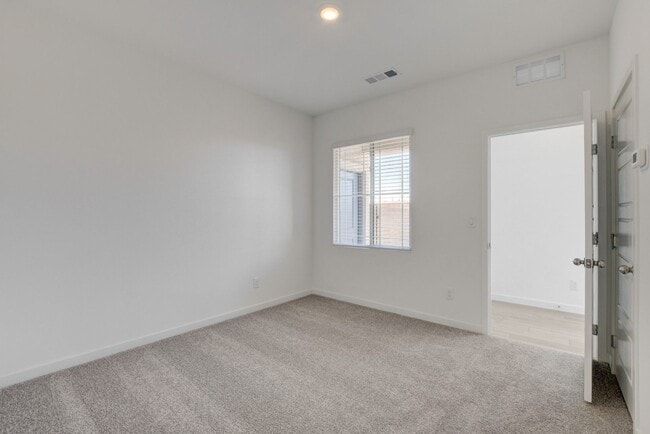 Building Photo - NEW NEXT GEN 4 Bedroom, 2 Story Home in CADENCE!