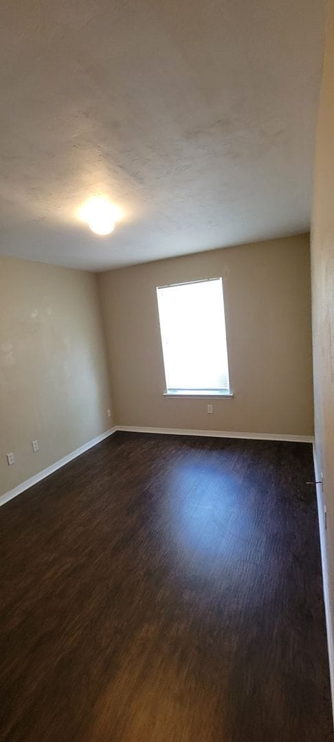 Building Photo - 3 bedroom/2 bath in Palm Grove