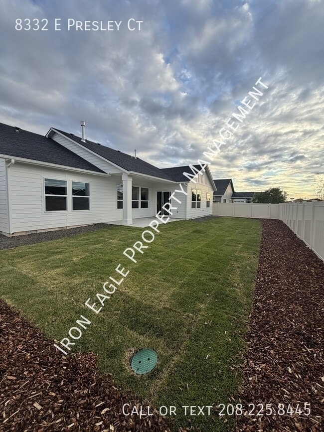 Building Photo - 8332 E Presley Ct