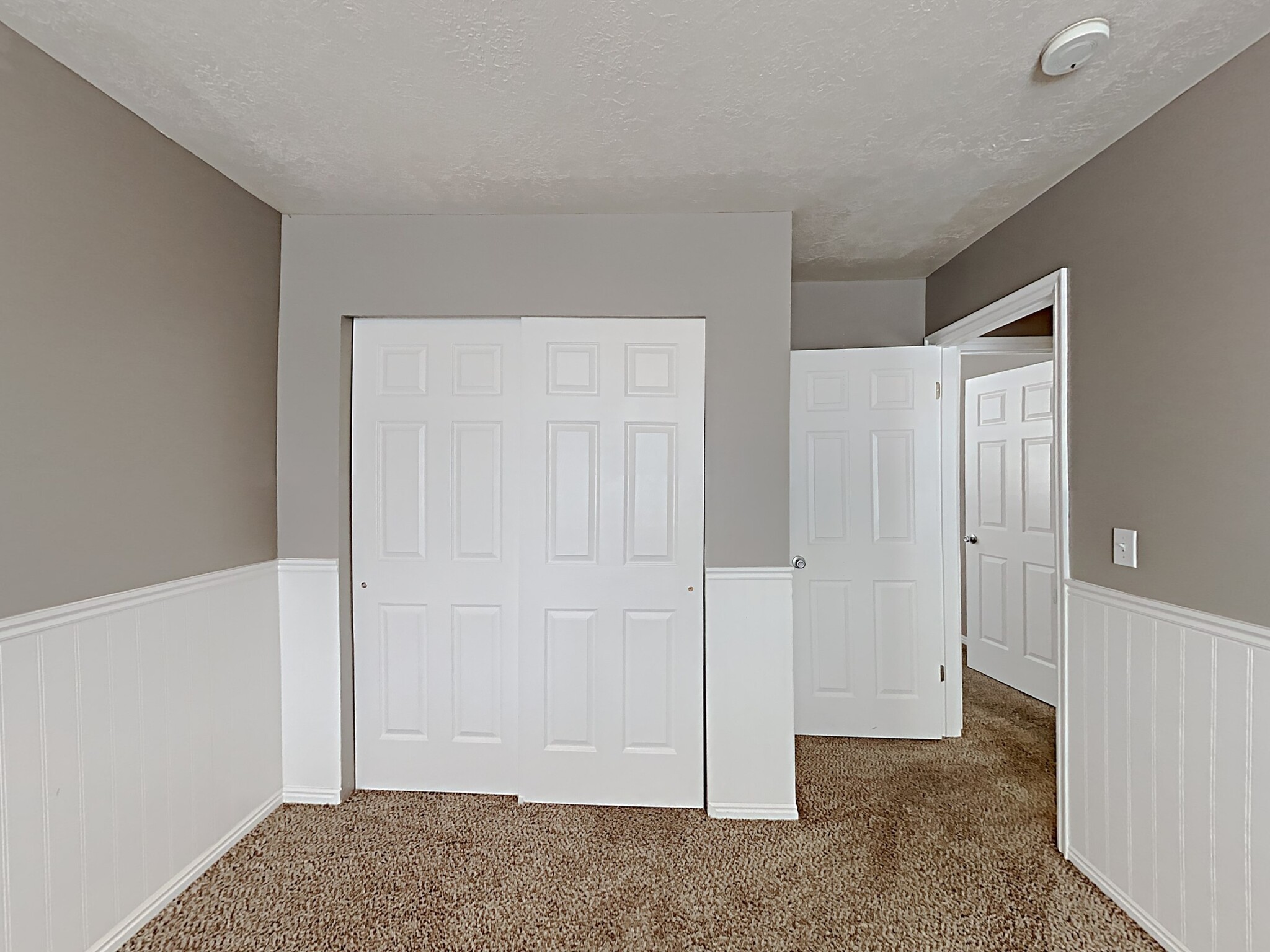 Building Photo - 447 S 1250 E