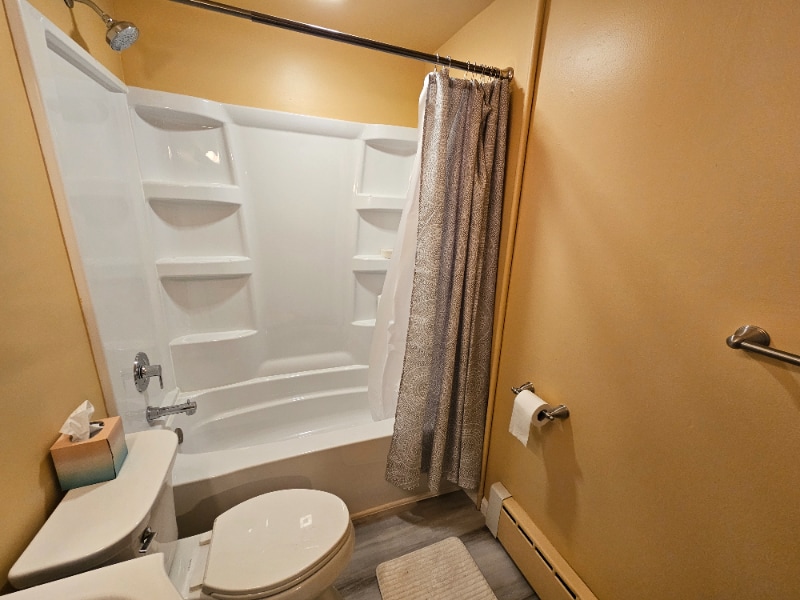 Building Photo - 513 13th Ave SE