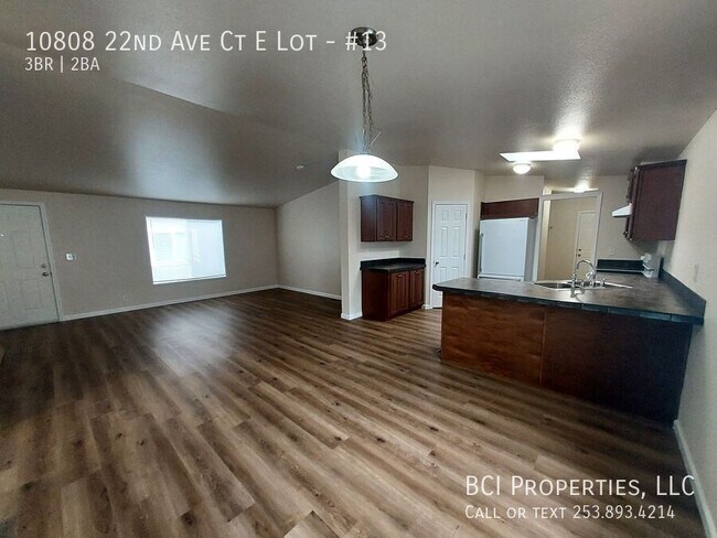 Building Photo - 10808 22nd Ave Ct E