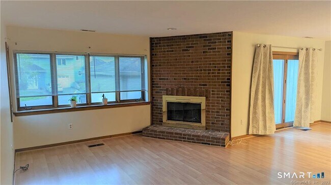 Building Photo - 179 Coho Ln