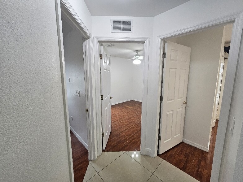Building Photo - 12786 Maribou Cir