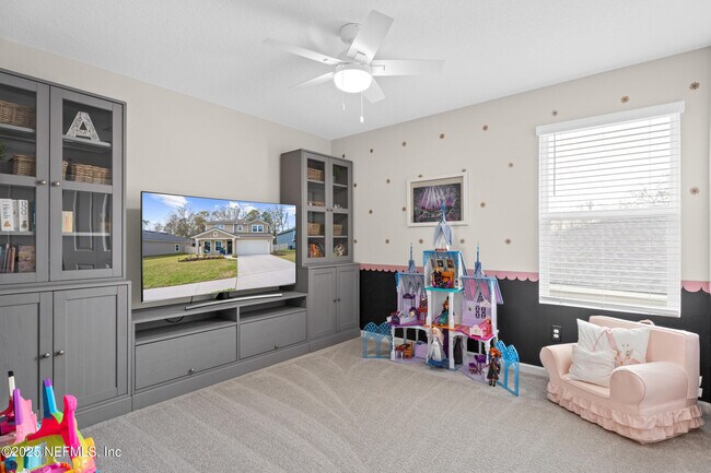 Building Photo - 2865 Firethorn Ave