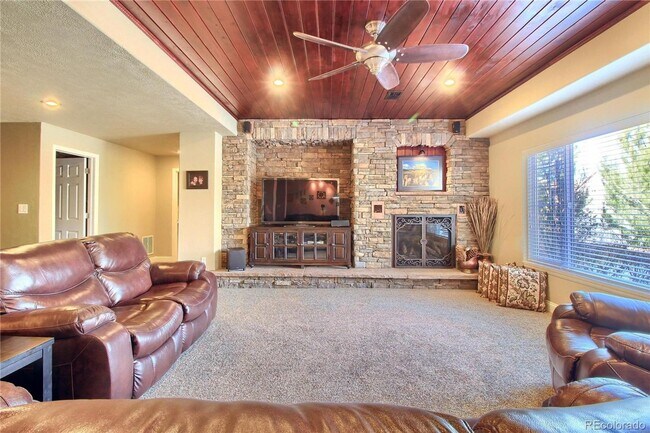 Building Photo - Beautiful 4 Bedroom Ranch Home in Crystal ...