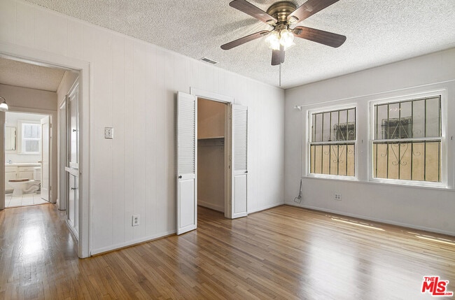 Building Photo - 832 S Citrus Ave