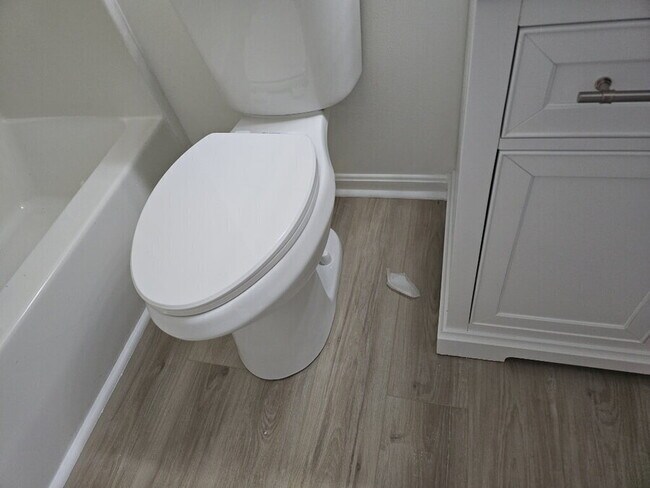 Building Photo - 821 Nela View Rd