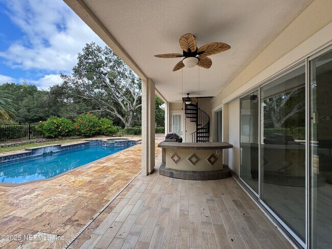 Building Photo - 9902 Windwater Ct
