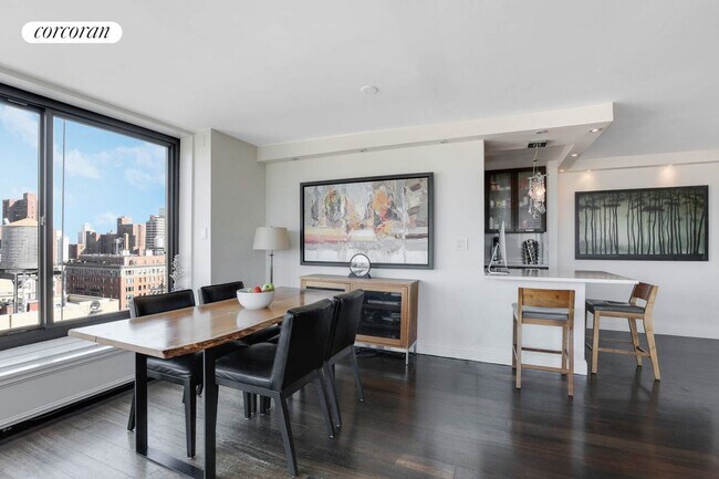 Building Photo - 40 E 94th St