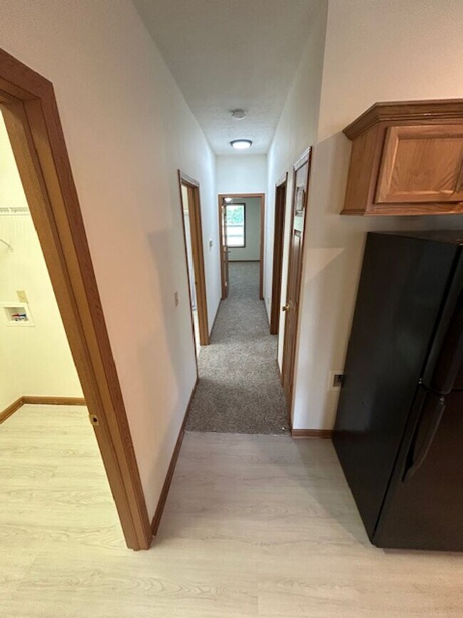 Building Photo - Quiet Neighborhood - Troy, OH (2 Bedroom R...
