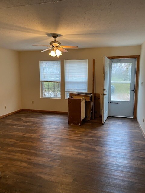 Building Photo - 817 N 900 E