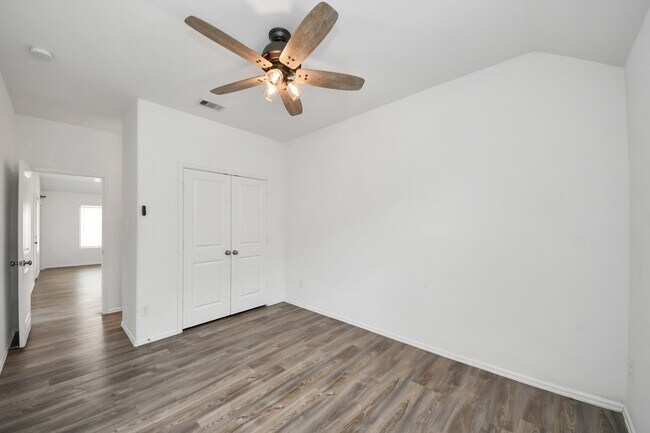 Building Photo - 7319 Bridal Ranch Dr