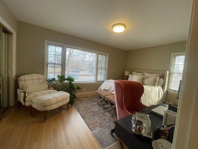 Building Photo - 844 Juniper Rd