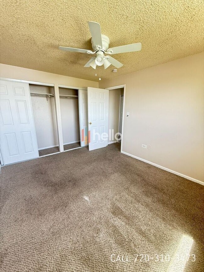 Building Photo - 1420 W 71st Pl