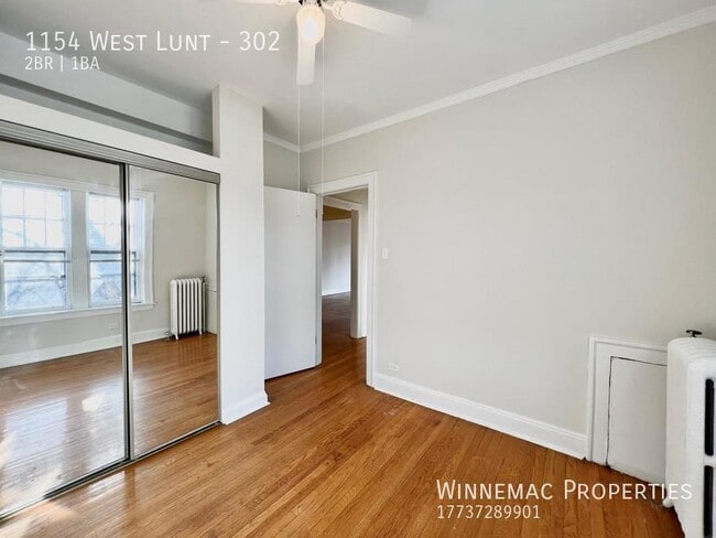 Building Photo - 1154 West Lunt-302