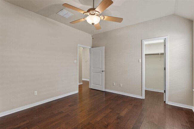Building Photo - 7901 Arbor Knoll Ct