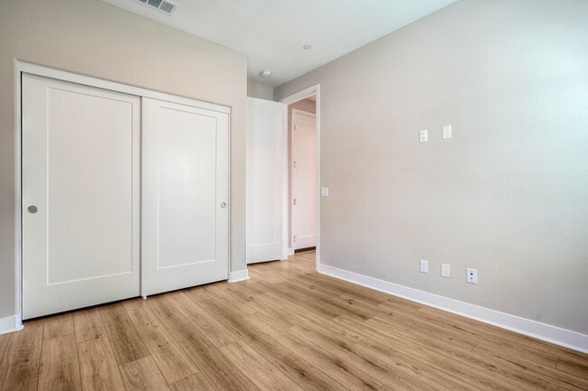 Building Photo - 6675 Agave Cir