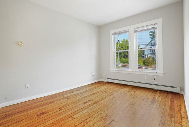 Building Photo - 102 Wooster St