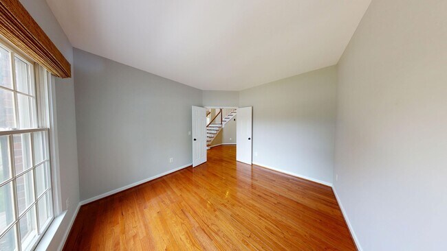 Building Photo - 43799 Abbott Pl