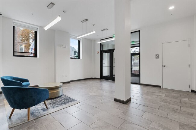 Building Photo - 70 Parker Hill Ave