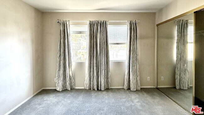 Building Photo - 1802 20th St