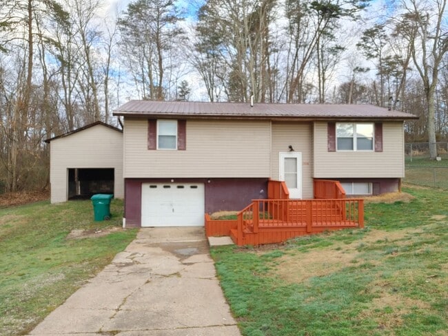 Primary Photo - 3 BR HOME-BRIARWOOD SUBDIVISION